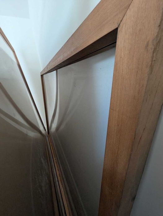 Duas Molduras em madeira e acrílico. Dimensōes máximas 3m x 2 m