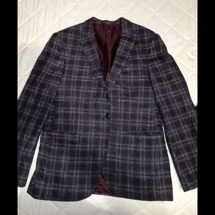 Костюм -трійка чоловічий брендовий.