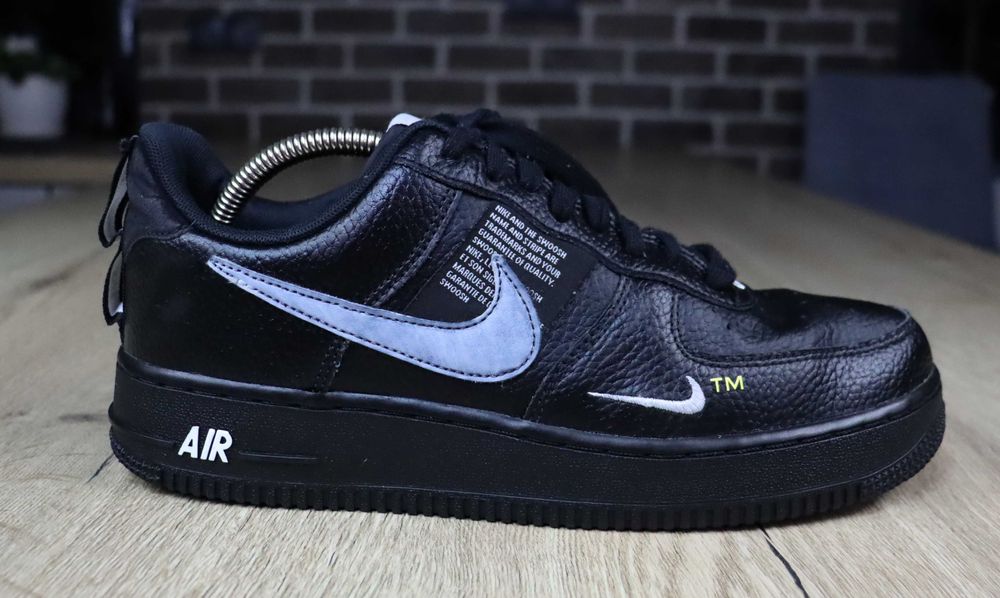 Nike Air Force 1 07' LV8 Utility skórzane męskie sneakersy 41 ( 26 cm)