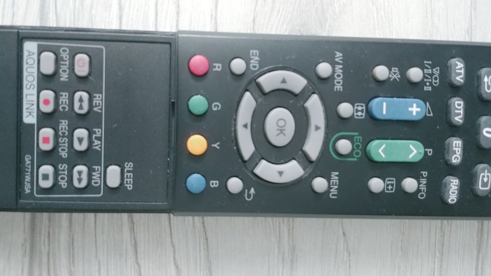 Piloty Sharp i Philips do smart tv