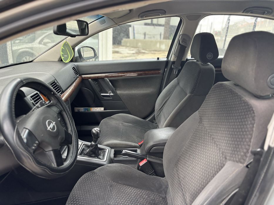 Opel Vectra 2.2DTi Elegance