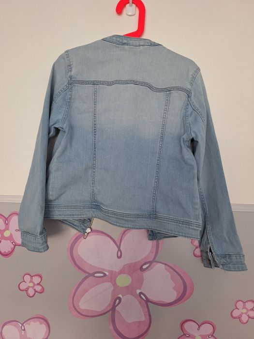 Kurtka jeansowa, r. 134