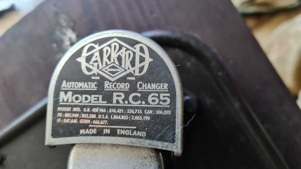 grafonola eléctrica, gira discos Garrard RC 65