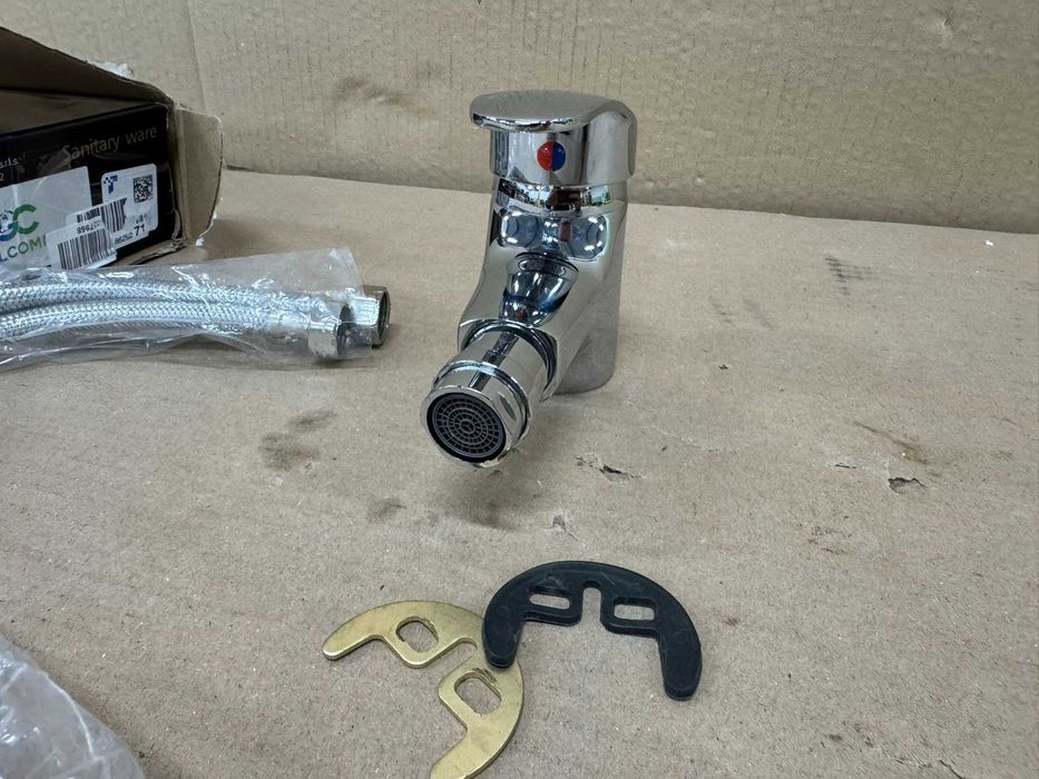 bateria bidetowa stojąca Sanitary Wares 0512