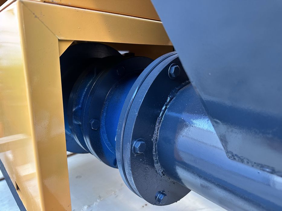 Máquina de projetar argamassa nova