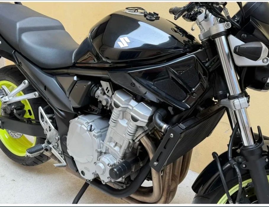 Bandit 650 muito bem estimada