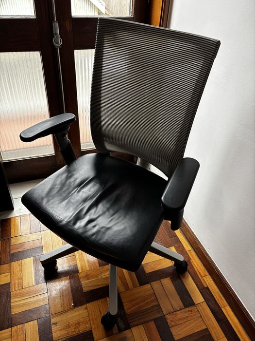 Cadeira escritorio Haworth Conforto