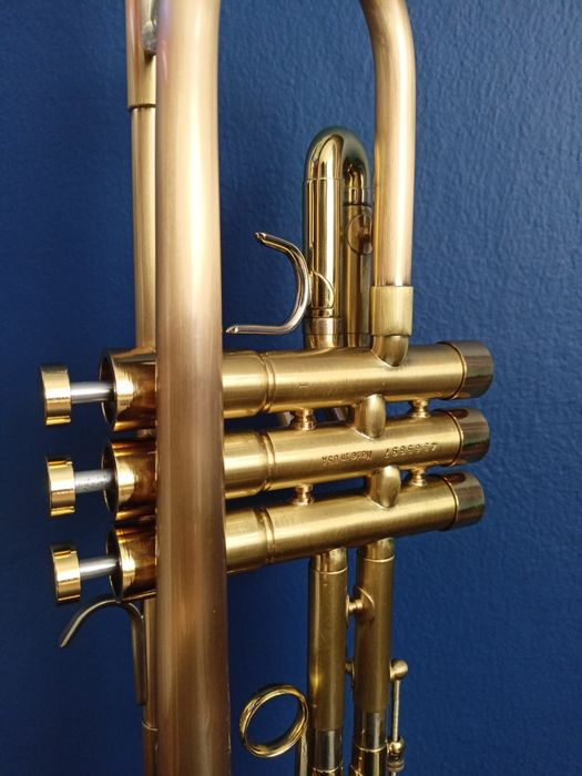 Trąbka Conn 1000B