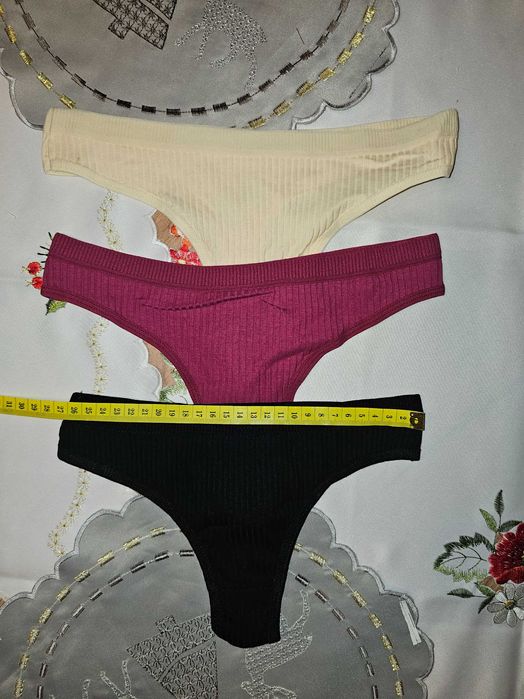 Majtki damskie stringi S