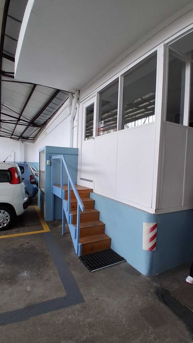 Garagem, armazém no Marquês, Porto