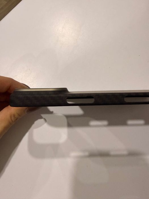 Чехол кевларовый на IPhone 16 pro