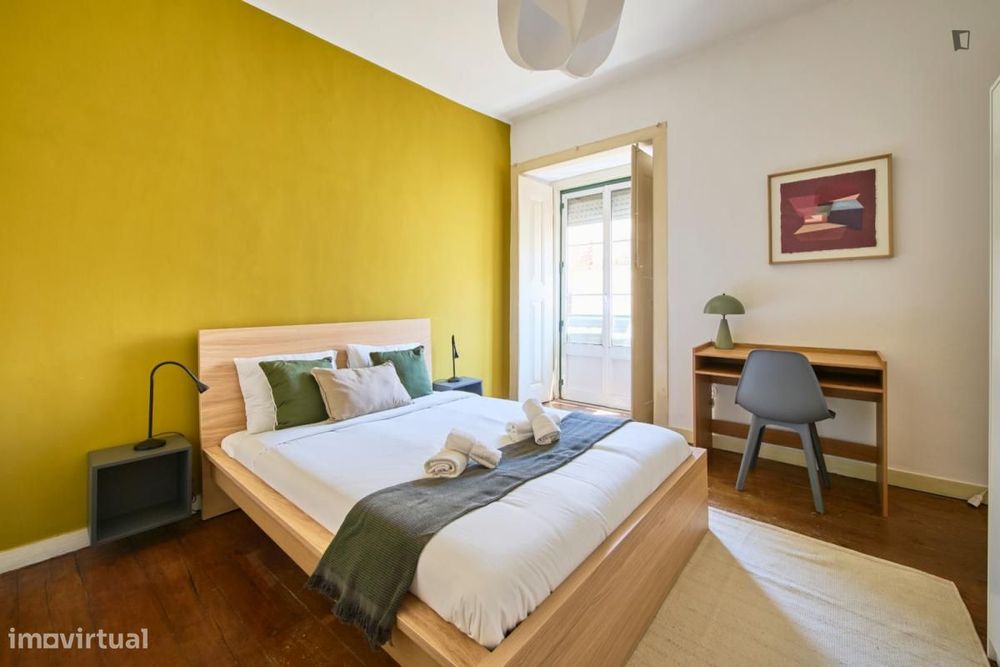 Quarto - localizado em São Bento Lisbon