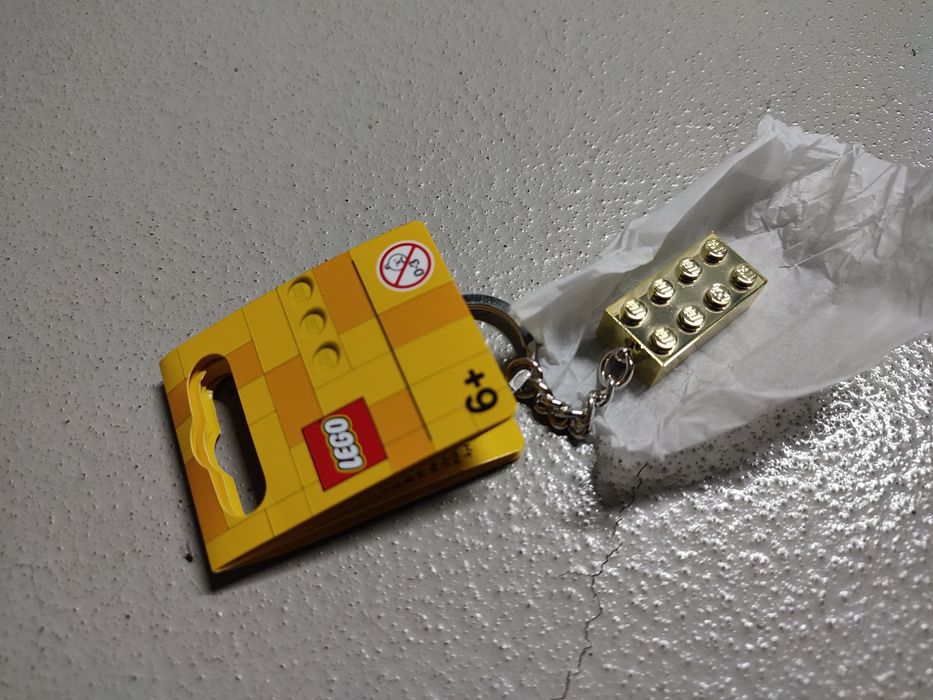 LEGO brelok złoty klocek