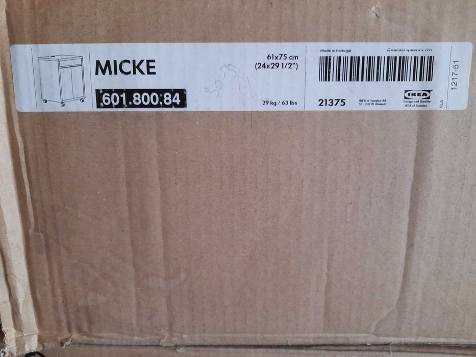 Móvel de apoio a secretária