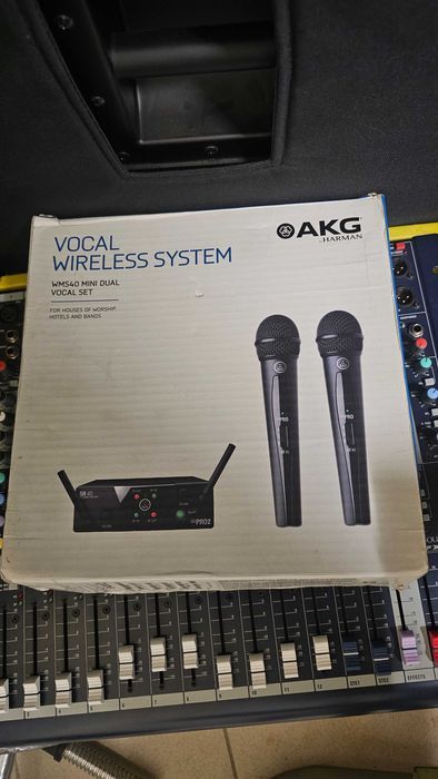 Zestaw nagłośnienia Mackie Thump, Soundcraft MFXi, Gravity, AKG wms40