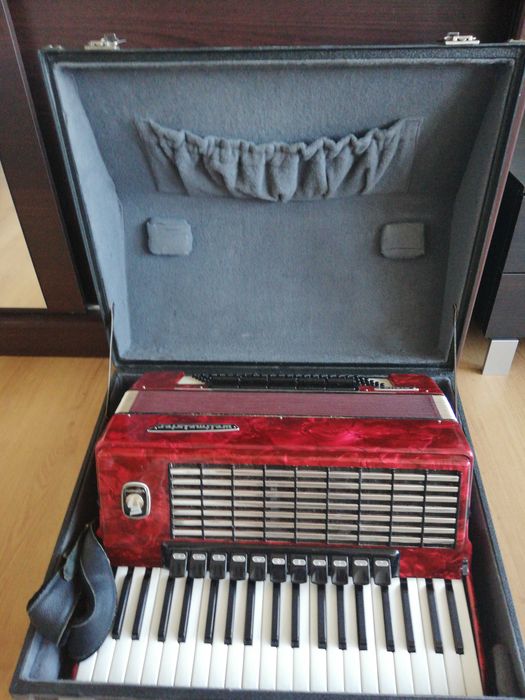 Akordeon 120 basow weltmaister