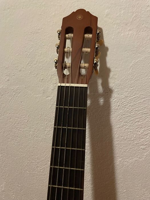 Yamaha C30M + Capa + Cordas Novas + Capotraste (Excelente Estado)