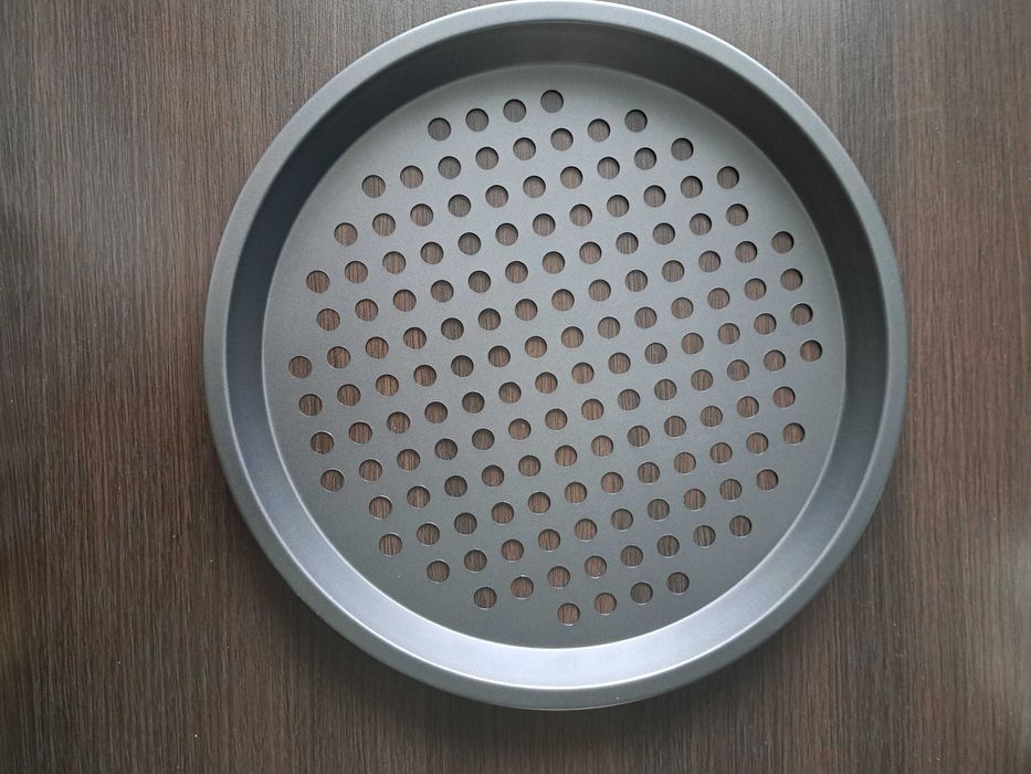 Blacha do pizzy forma do pieczenia blaszka średnica około 31 cm