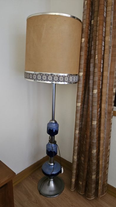 Candeeiro de pé sala