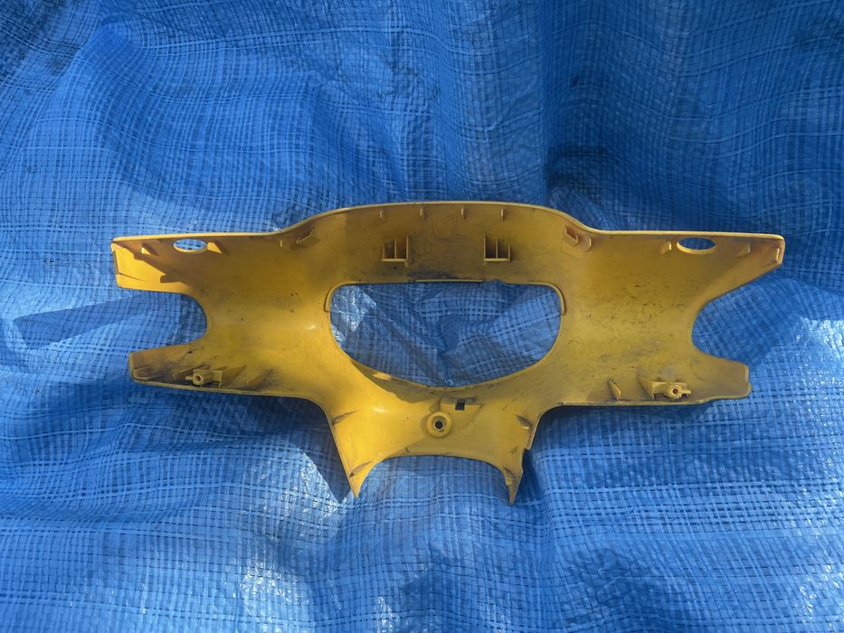 Продам пластик головы башню на suzuki lets 4-2 есть и другие запчати