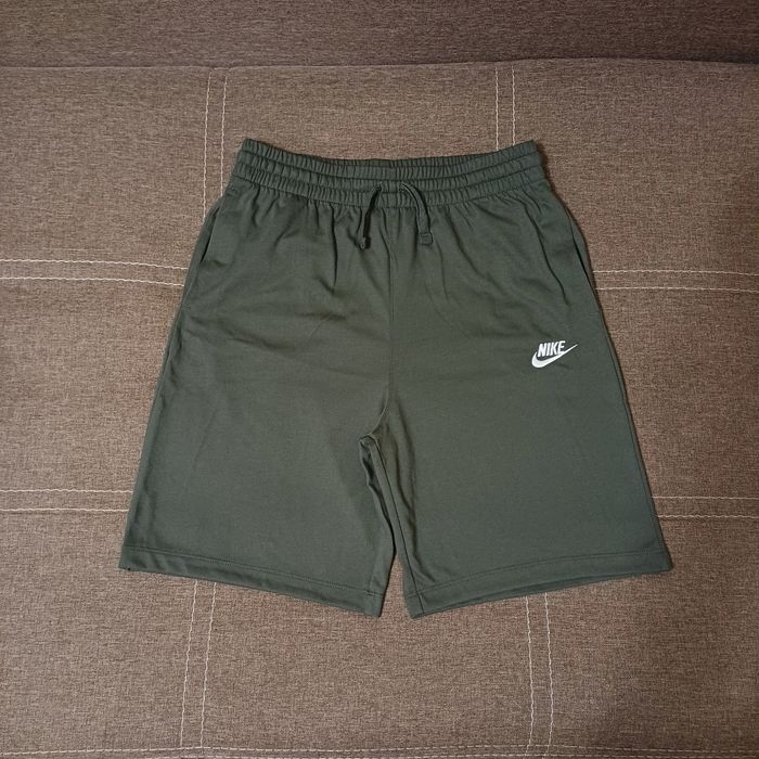 Шорты NIKE Sportswear (14-15лет)