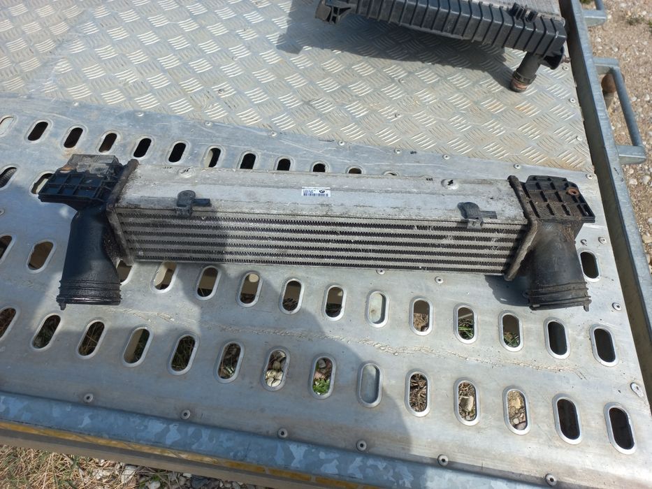 Intercooler chłodnica bmw e90 e91 2.0d