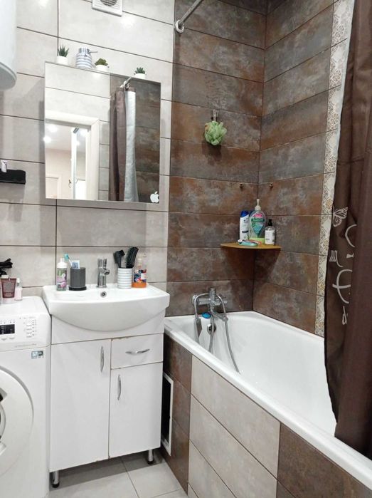 продам двокімнатну квартиру пр. Соборний (район вул. Кріпосна)