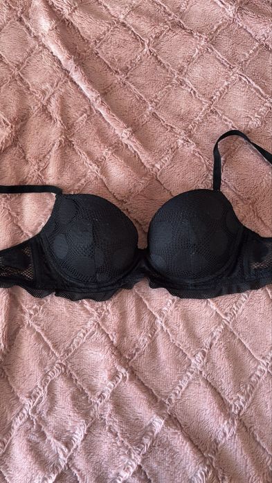 Sutiã preto com renda