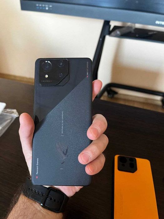 Asus Rog phone 8, 12/256