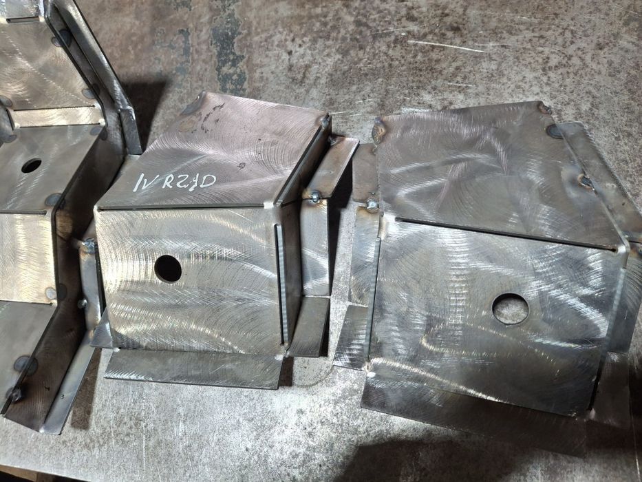Reperaturki mocowań karoserii Nissan patrol gr y61