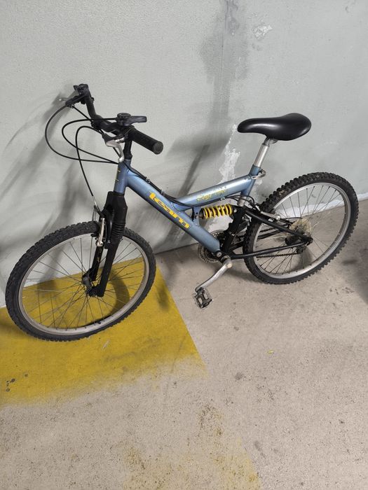Três bicicletas para venda ótimo estado . Valor das três