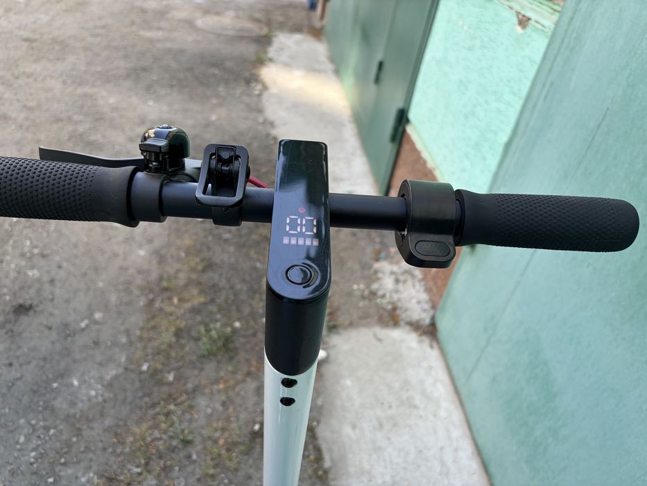 Електро самокат Crosser E9