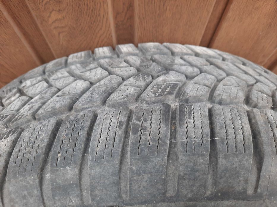 Felgi opony zimowe Volvo V40 C30 R15 Firestone