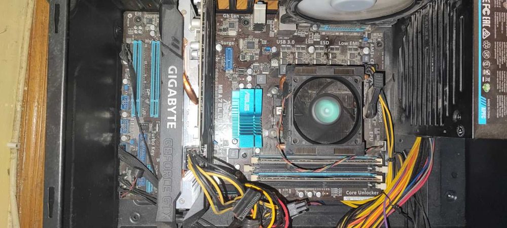 Компютер в нормальному стані відеокарта GeForce GTX1660 super Gaming