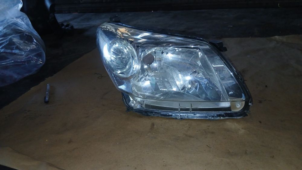Farol Toyota Urban Cruisser 2007 a 2016