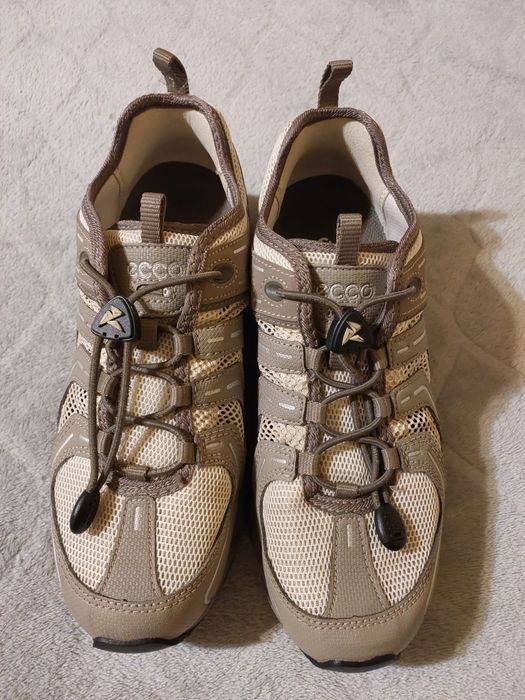 Ecco terracruise w rozmiarze 38