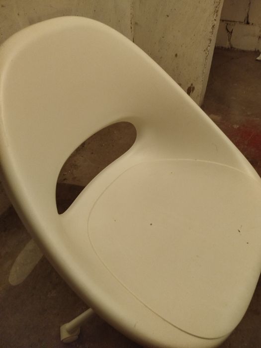 Krzesło na kółkach obrotowe Ikea loberget na