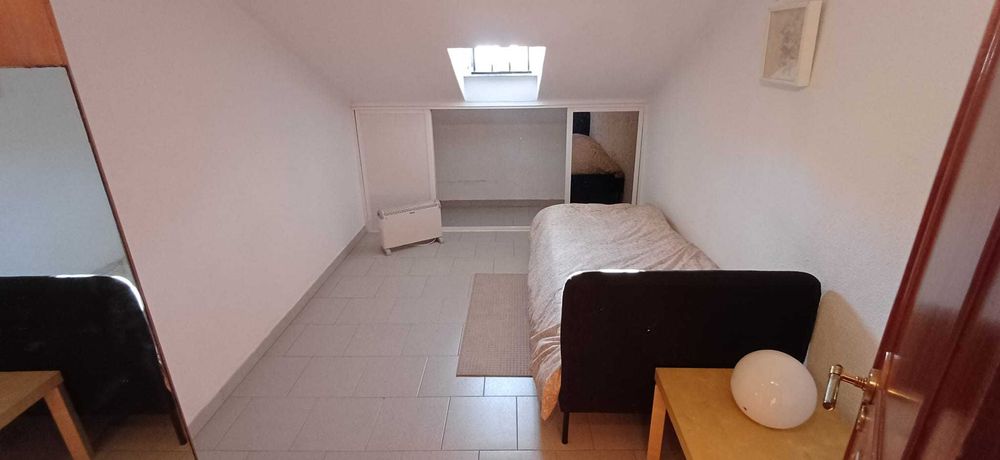 Alugar Quarto c/casa de banho Privativa + Espaço Privativo