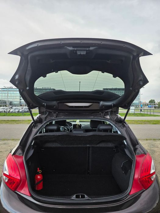 Peugeot 208 Peugeot 208 Allure 1.6 THP