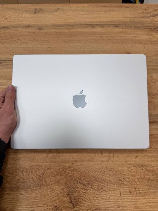 MacBook Pro 16” 2021(M1PRO) - Silver 16GB/512GB