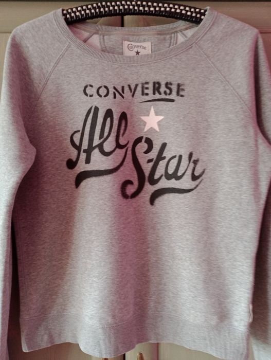 Firmowa bluza z  aplikacją