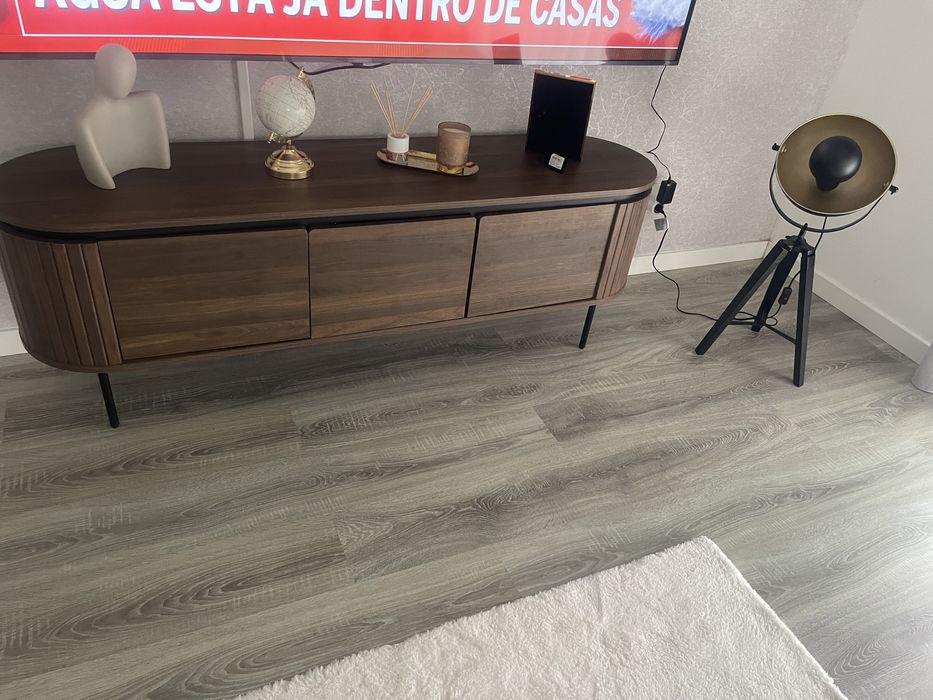 Movel TV e Aparador Novos