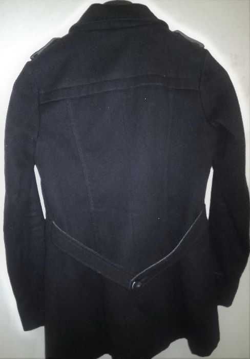 Casaco duplo botão preto C&A