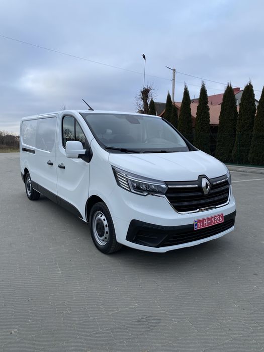 Продам Renault trafic 2022