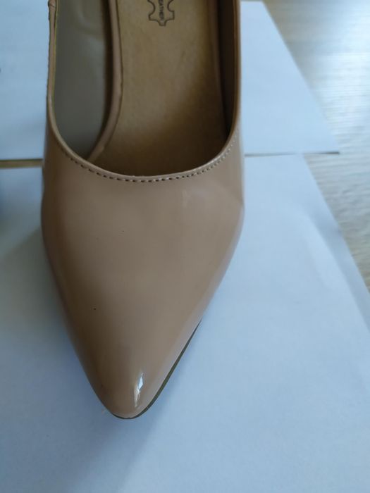 Beżowe / Nude szpilki