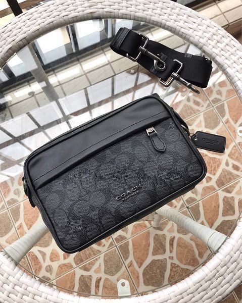 Мужская сумка coach чоловіча барсетка коач кроссбоді придбати