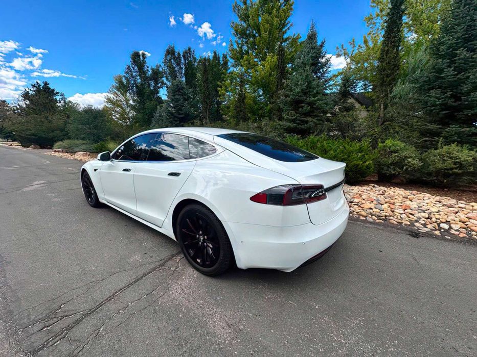Tesla Model S 100D      2019