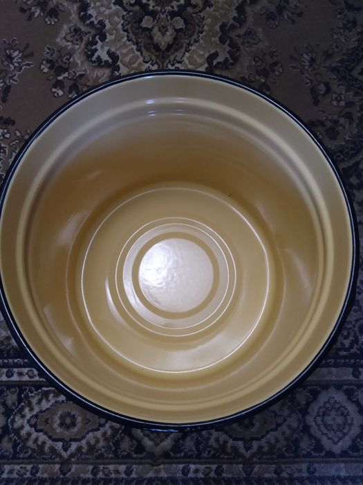 Кастрюли на 40 литров