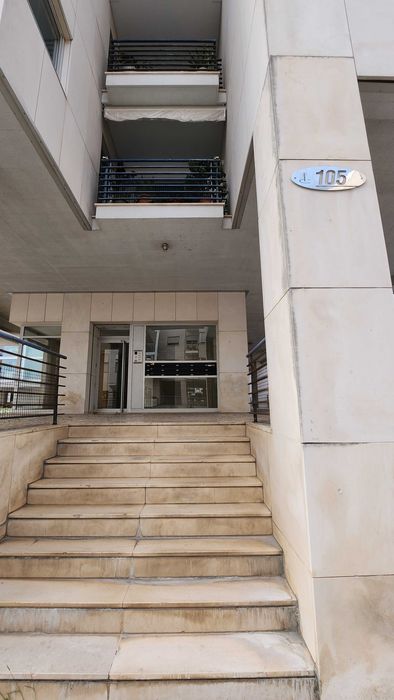 Arrenda-se apartamento T2 Vale das flores