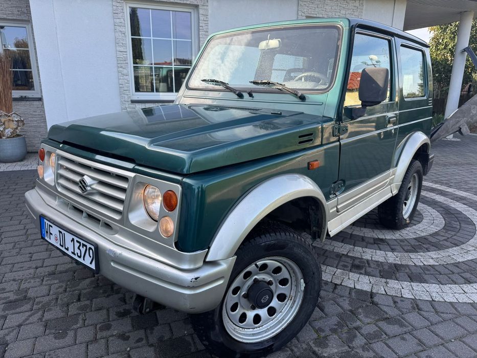 Suzuki Samurai